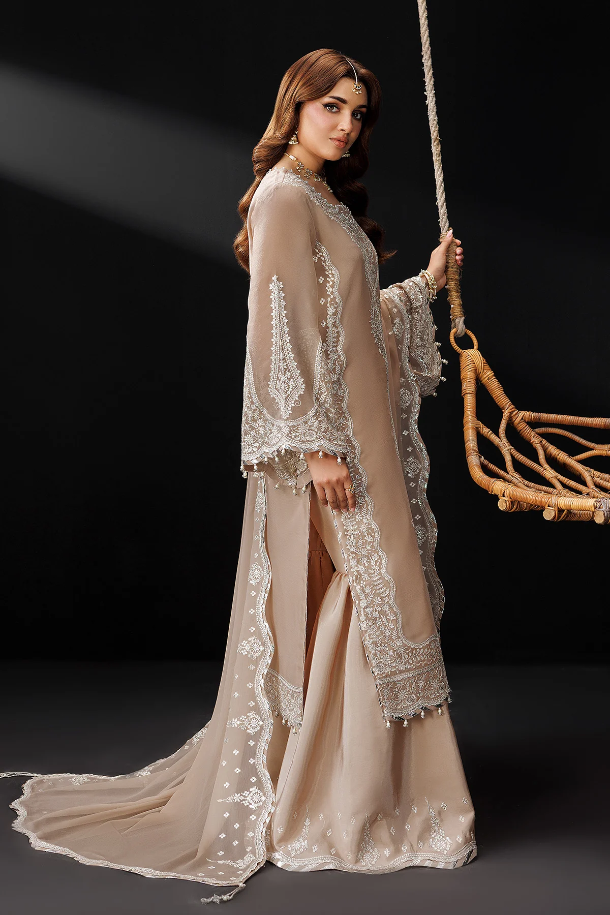 AF-DUA-3031-Gilded Lace - Image 8