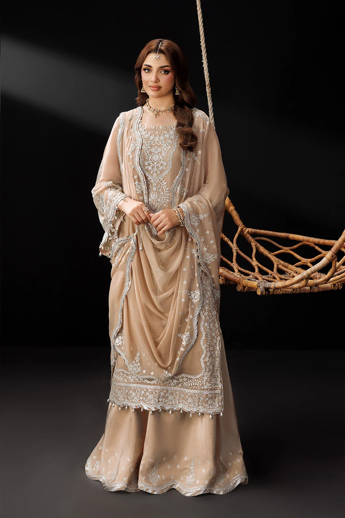 AF-DUA-3031-Gilded Lace - Image 9